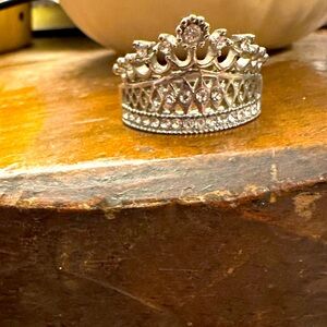 Crown/ princess ring